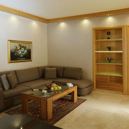 Imperial Suites Hotel Beirut Exteriör bild