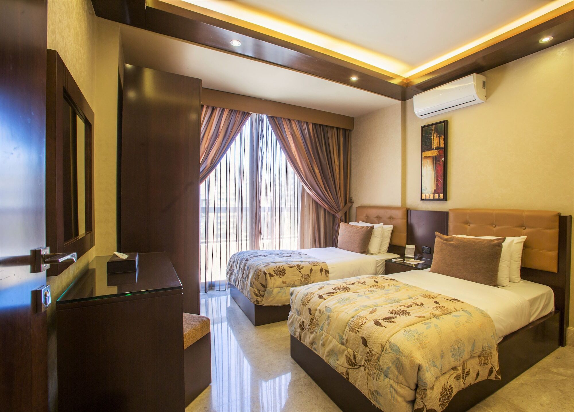 Imperial Suites Hotel Beirut Exteriör bild