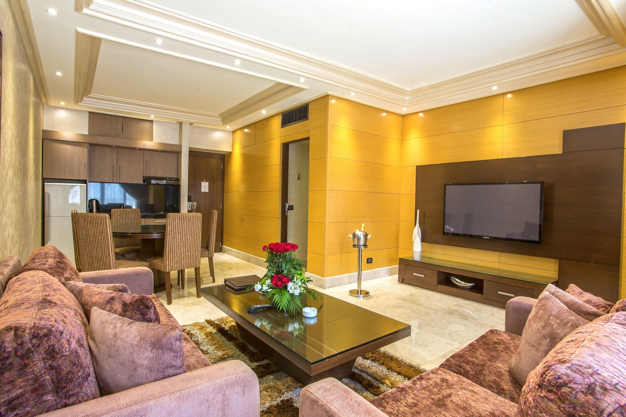 Imperial Suites Hotel Beirut Exteriör bild
